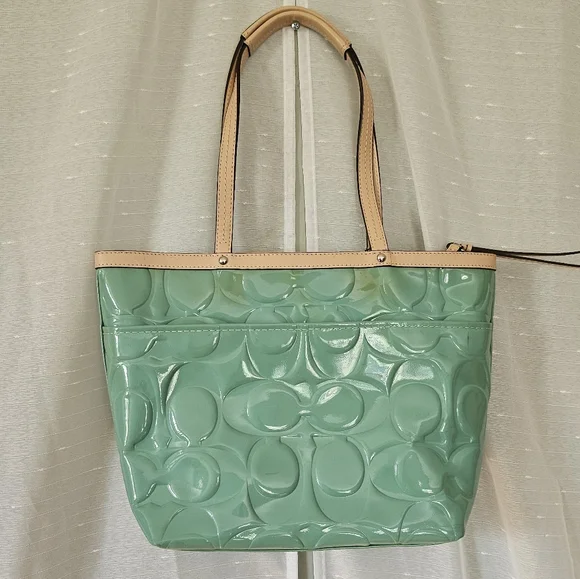 COACH Peyton Embossed Signature Patent Leather Satchel Carryall Tote - Picture 4 of 13